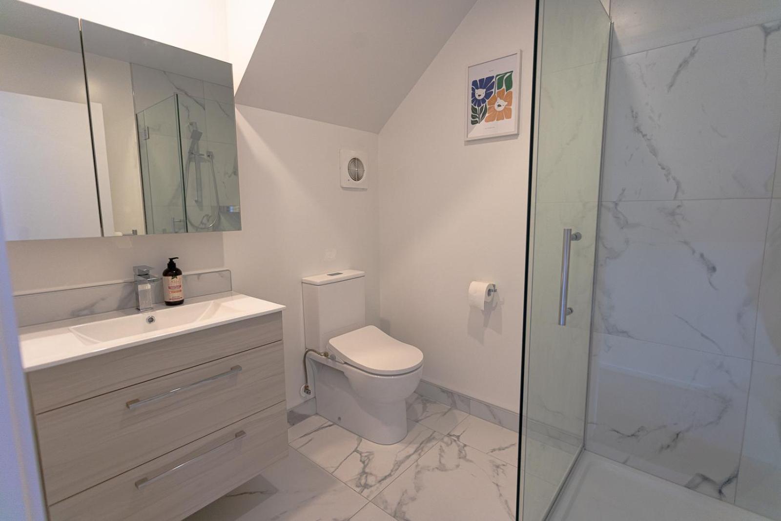 Modern 2 Bedroom Townhouse In Cbd With Parking! Sleeps 5 Christchurch Exterior foto